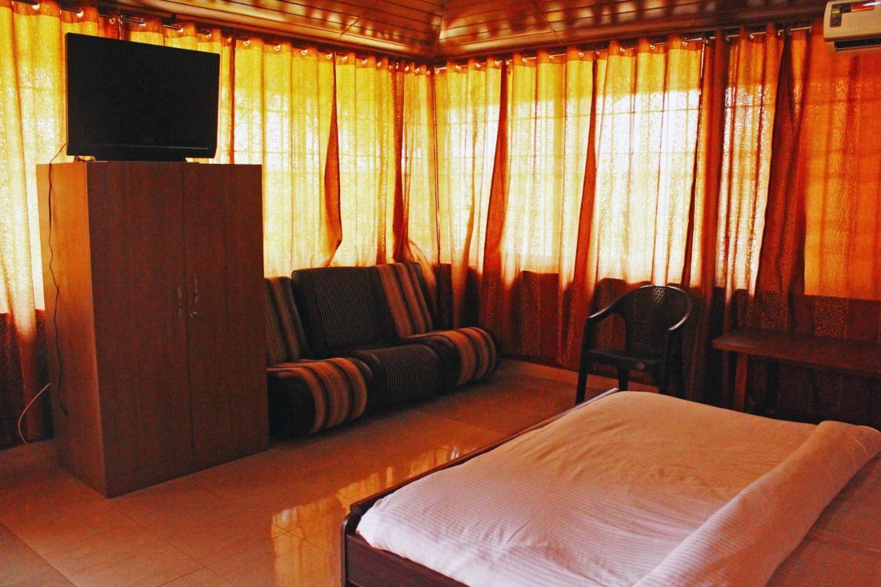 Cs County Resort Sakleshpur Exteriér fotografie